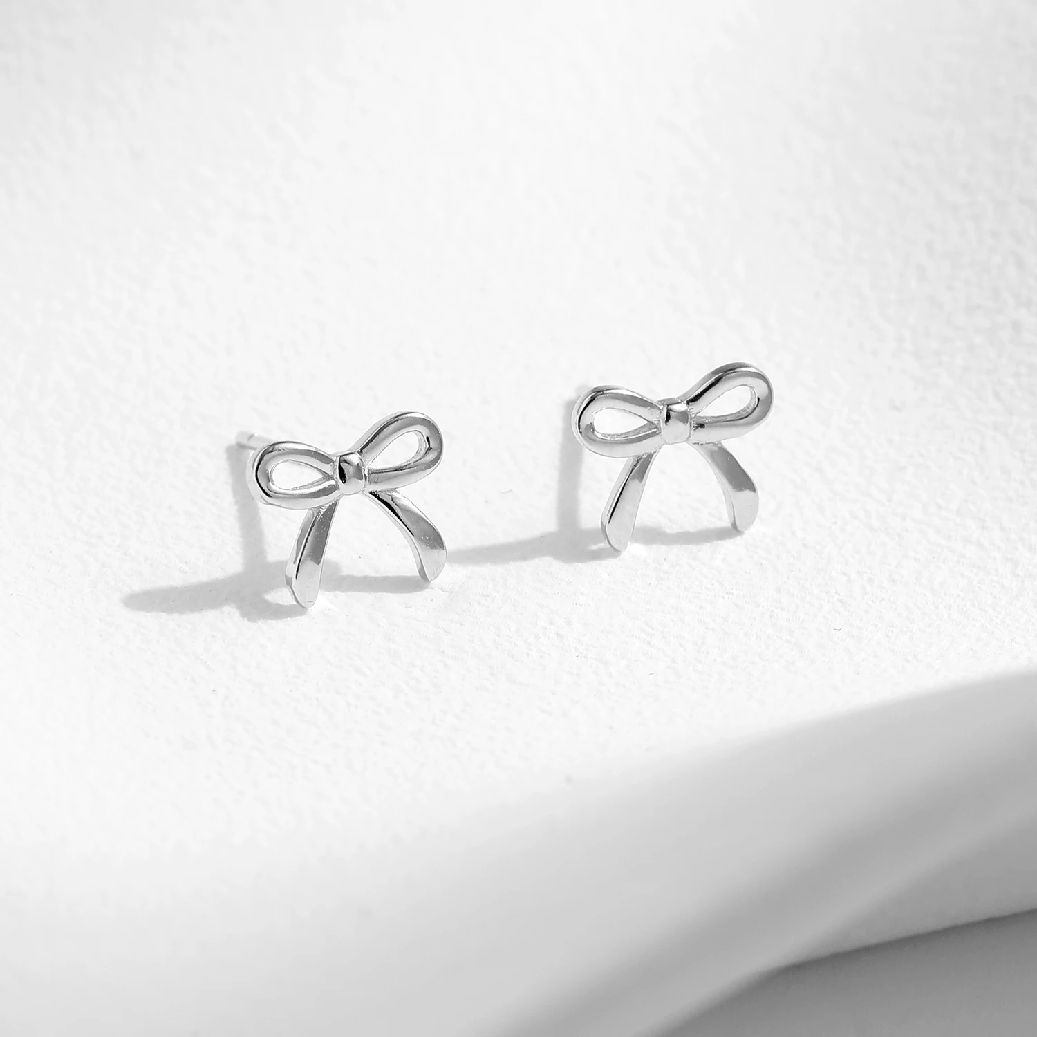 925 Sterling Silver Women's Silver Stud Earrings Cute Simple Exquisite Bowknot Hypoallergenic Fine Jewelry Accessories