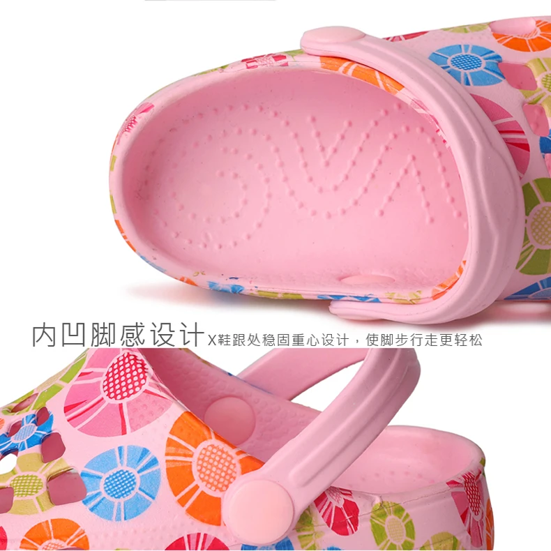 Kids Sandals 2022 Summer Clogs Non-Slip Boys Light Soft Garden Sandals Shoes Hollow Out Designer Sole Outdoor Slippers for Girls child shoes girl