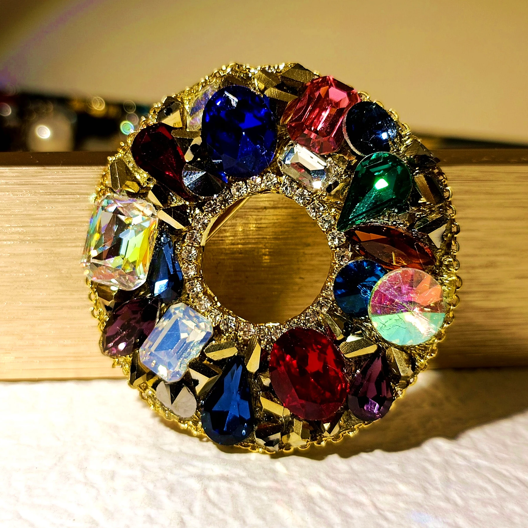 Splendid Multi Colored Stones Circular Brooch Pin Holiday Jewelry