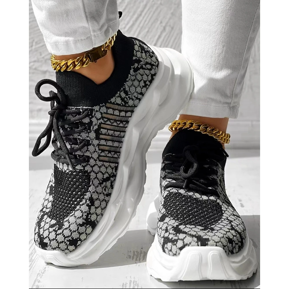Chaussures Femme Colorblock Laced Knitted Summer Sneakers Woman Breathable Casual Shoes Round Toe Lady Running Shoes Sporty Shoe