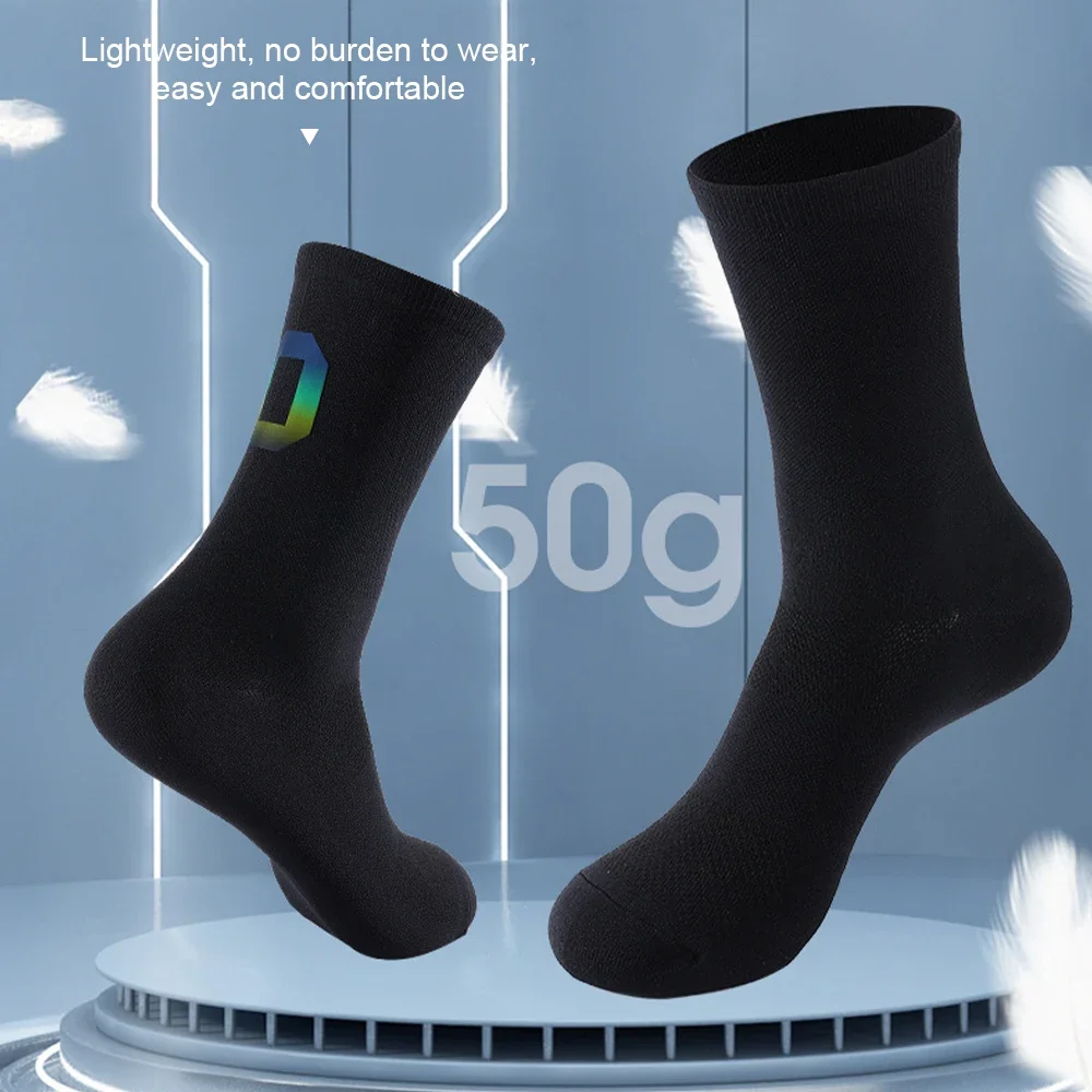 1 Pair Professional Cycling Breathable Socks Bicycle Racing Compression Socks Men Soccer Basketball Sports Reflective Socks