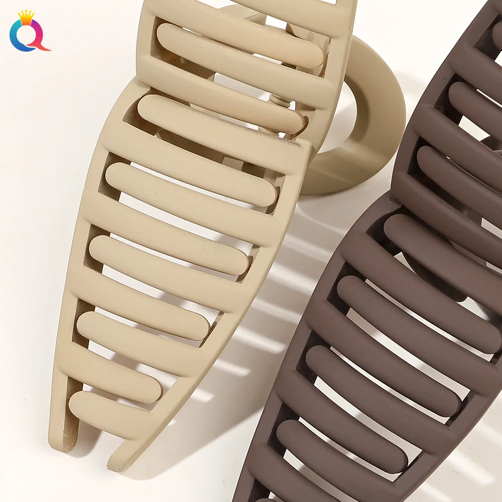 Рисунок 5 - Большая Заколка-пряжка в виде креста