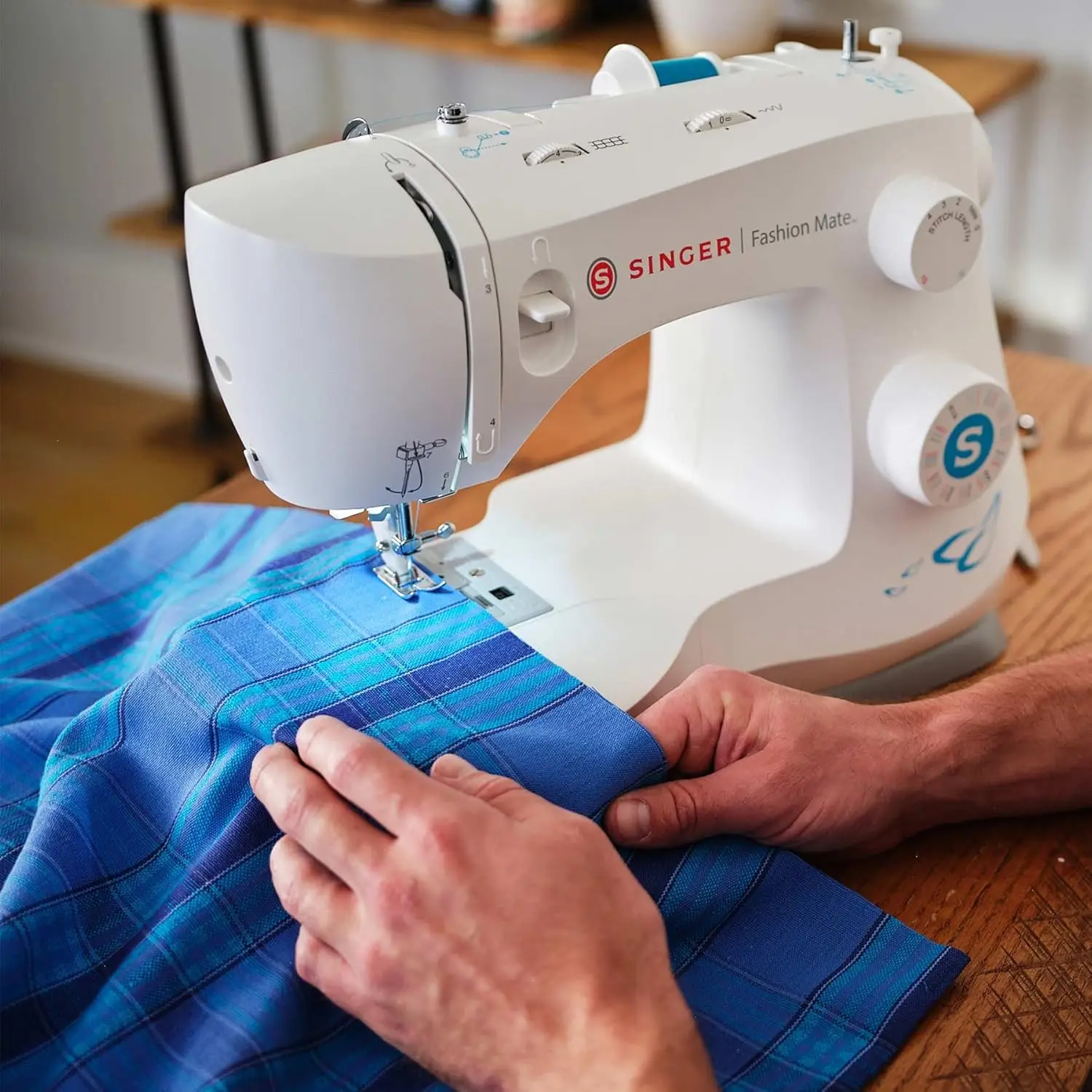 Singer Fashion Mate™ 3342 Lightweight & Portable Sewing Machine With Accessory Kit | 32 Built-In Stitches, Free Arm, Full Metal 4