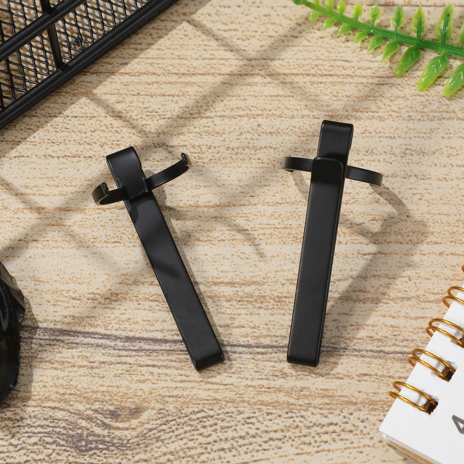 2Pcs 금속 손전등 클립 조정 가능한 펜 라이트 포켓 홀더 벨트 부착 교체 클립 야외 작업 사용