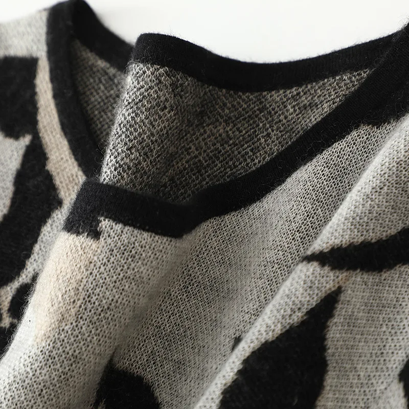 Рисунок 4 - Дизайнерское модное платье-свитер