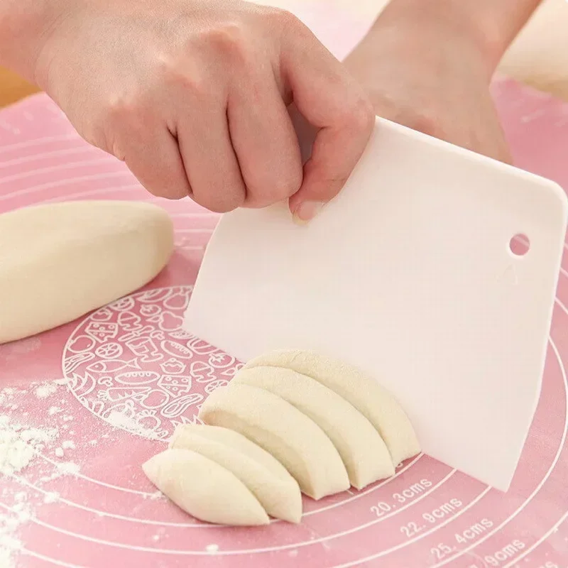 Trapezoidal Plastic Scraper for Baking Large Intestine Powder Flour Scraper Dough Cutter Kitchen Utensils Baking Spatula Tools dough scraper baking tool dough cutter baking accessories baking spatula