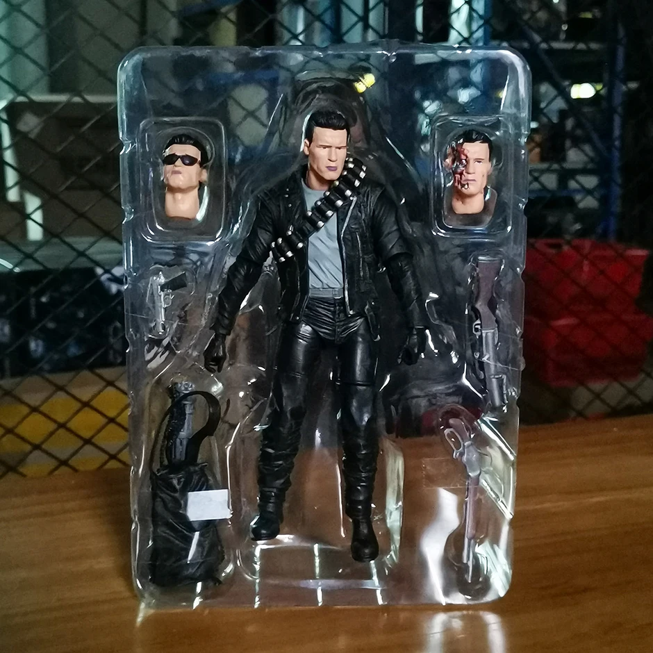 Terminator Action Figur 18cm - Bewegliche Schwarzenegger Puppe Für Sammler