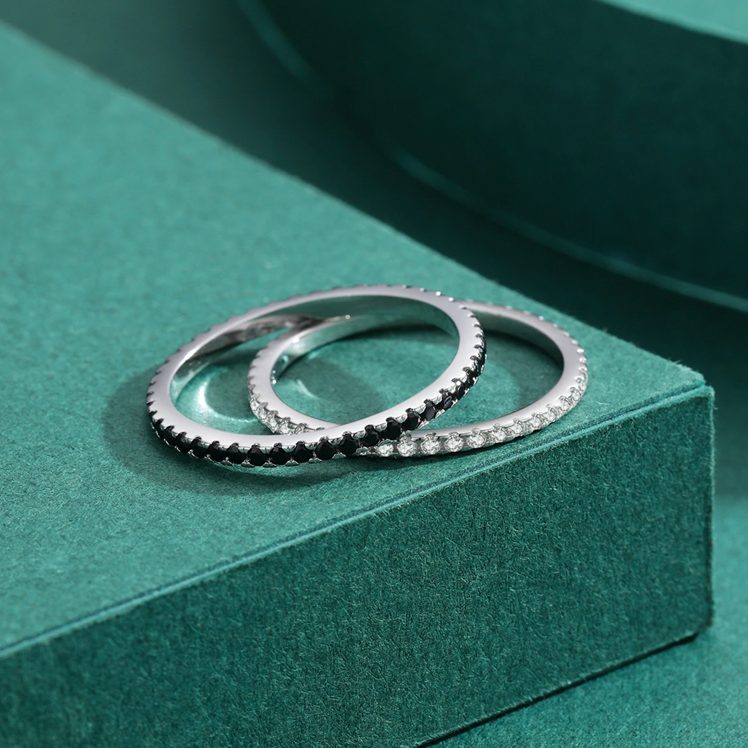 MODIAN 리얼 실버 블랙 지르코니아 쌓을 수있는 반지 여성을위한 패션 크리스탈  손가락 반지 파티 파인 쥬얼리