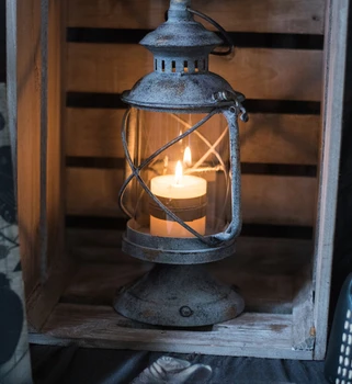 European Vintage Iron Art Candlestick Wind Lamp Oil Lamp Small Lantern Adornment Garden Grocery Props