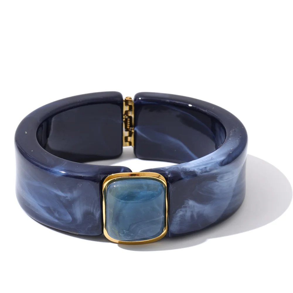 YH7605A Navy Blue