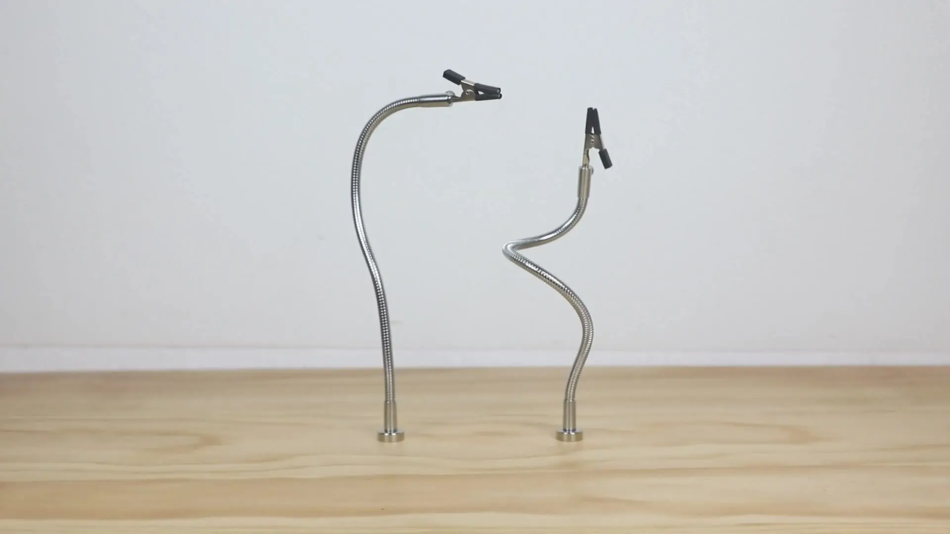 NEWACALOX Magnetic Mini Soldering Flexible Arm PCB Circuit Board Holder - Video Preview
