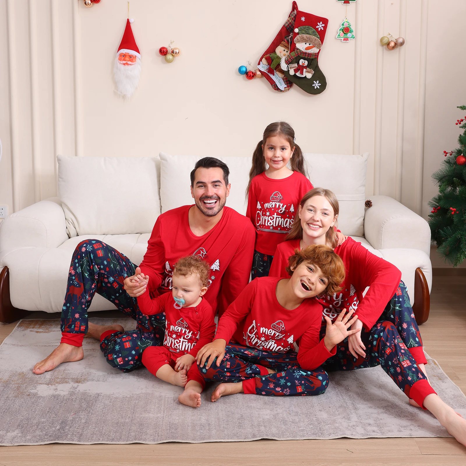 Christmas Family Pajamas 2024 Multicolour Cartoon Print Christmas Set Mother Kids Xmas Tops Family Matching Outfits  Baby Clothe 6