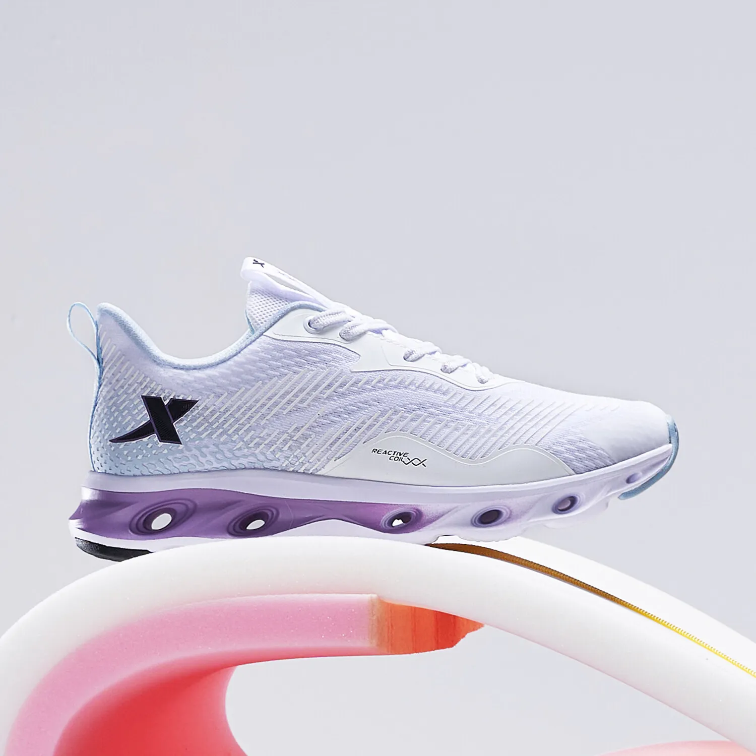 Running Shoes Women Sneakers Xtep Reactive Coil Women Running Shoes Shock Absorption Sports Shoes Female Casual Light Weight Women's Sneaker 879118110076