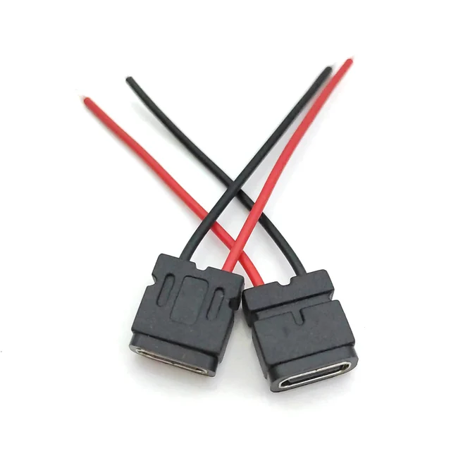 Von Syncwire und OKCS: Doppel-USB-Stecker für die 12-Volt-Dose