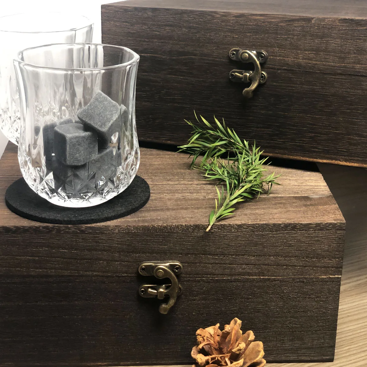 Christmas Valentine's Whiskey Gift Men Father's Present Whiskey Stones Glasses Set Whisky Wooden Box Granite Ice Cube whiskey stones set