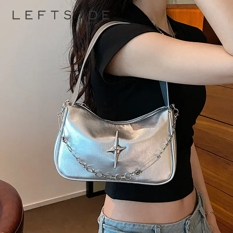 

LEFTSIDE серебряные сумки через плечо для женщин 2023 Y2K маленький кошелек из искусственной кожи Роскошная Брендовая женская сумка под подмышку корейские сумочки на цепочке