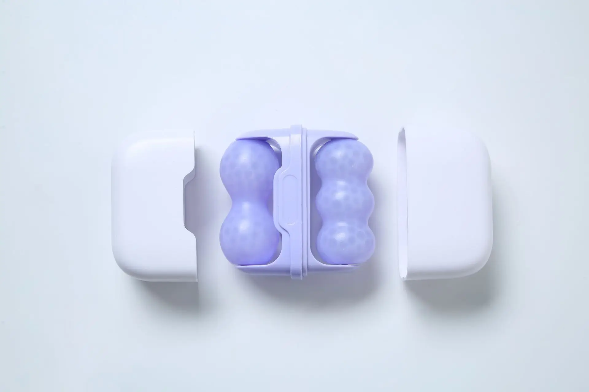 Dual-Head Ice Roller for Face & Eye Puffiness Relief - Cold Therapy Massage Tool with Fast Shipping