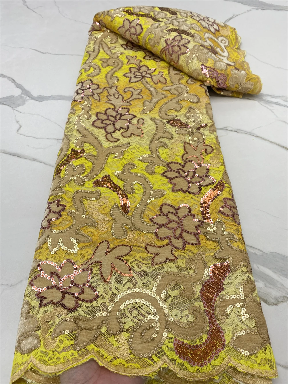 

Luxury Torsion Lace African Velvet Embroidery Nigerian Trim Dresses For Women Sequins Crafts Sewing Clothes Fabric 5 Yards 4738B