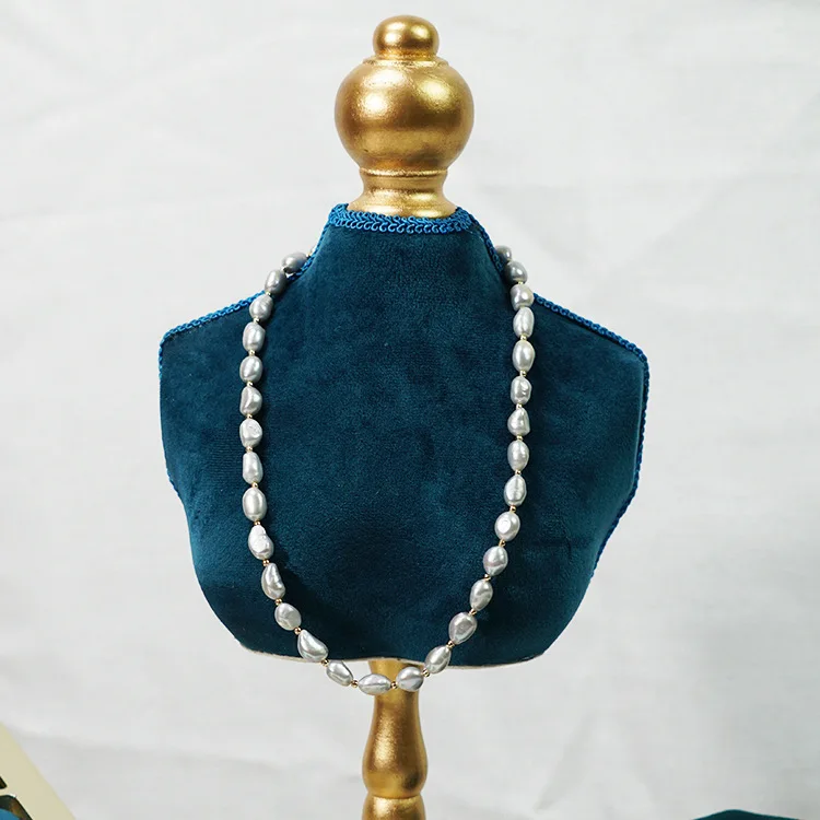 Window Shop Storage Bust Wooden Jewelry Holder Necklace Display Stand Luxurious Colors Velvet Necklace Jewelry Display