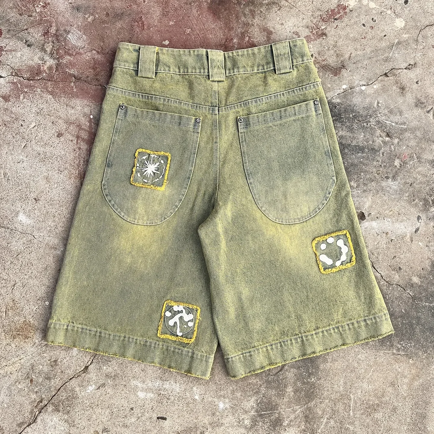 New Hip Hop Goth Pattern Embroidery Shorts Men Retro Harajuku Y2k Gym Shorts Big Pocket Denim Short Sweatpants Streetwear