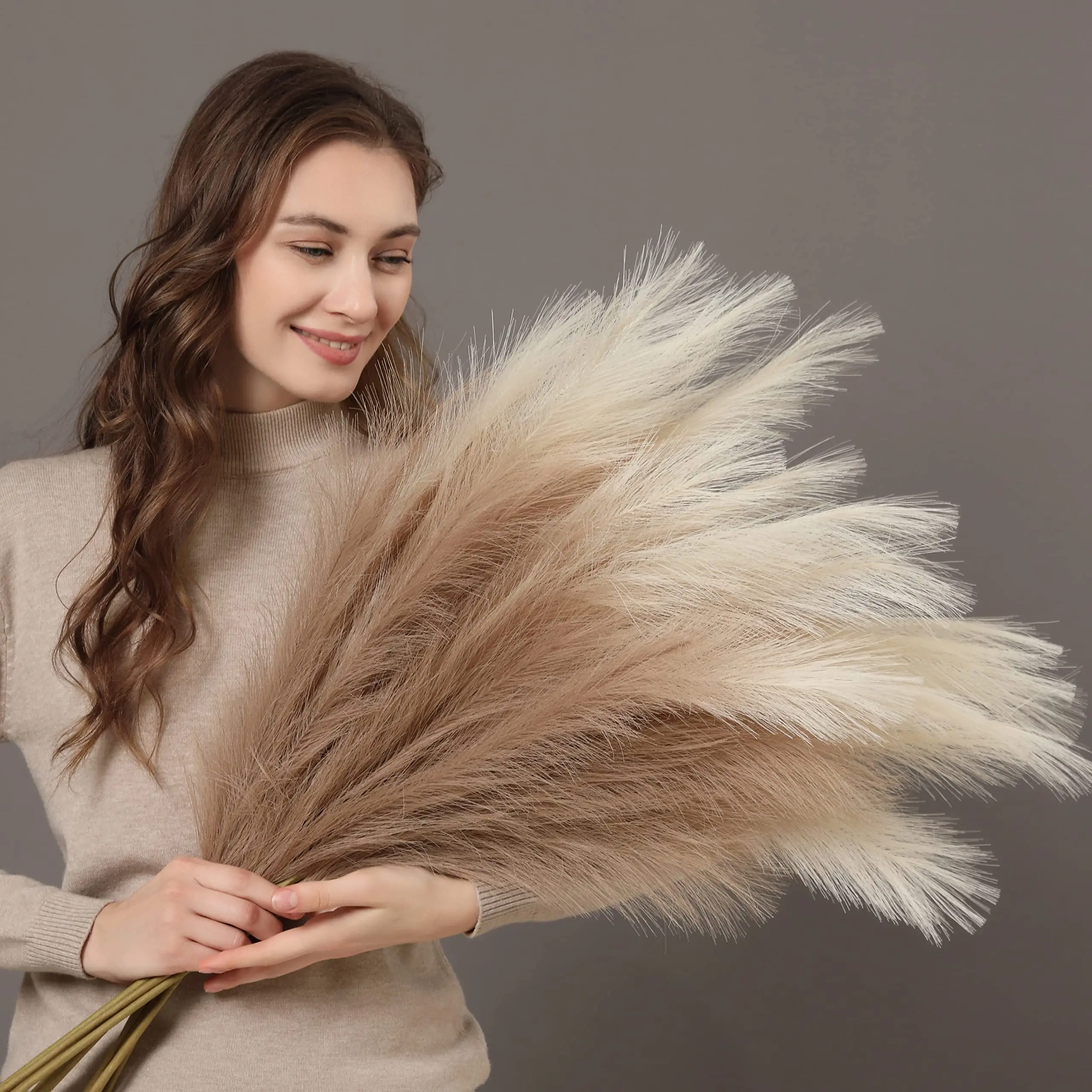 Artificial Pampas Grass Decor 1