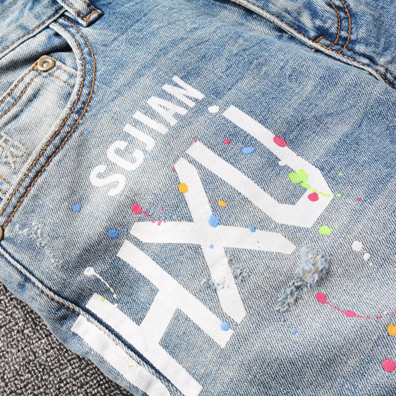 High Street Fashion Men Jeans Retro Light Blue Printed Ripped Jeans Men Painted Designer Patched Hip Hop Vintage Denim Pants