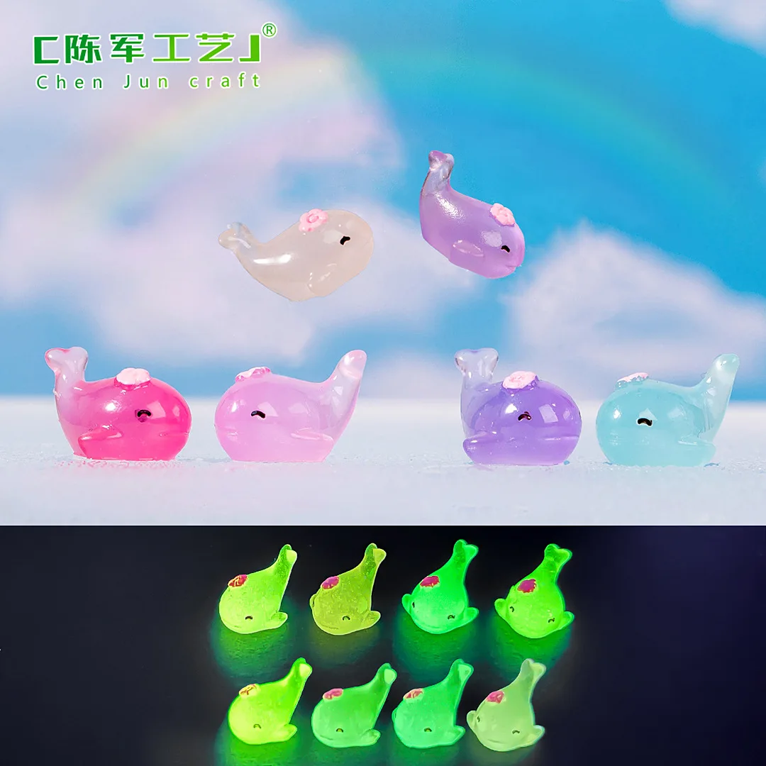 ZOCDOU 10 Pieces Glowing Dolphins And Whales Small Statue Little Figurine Crafts Figure Ornament Miniatures