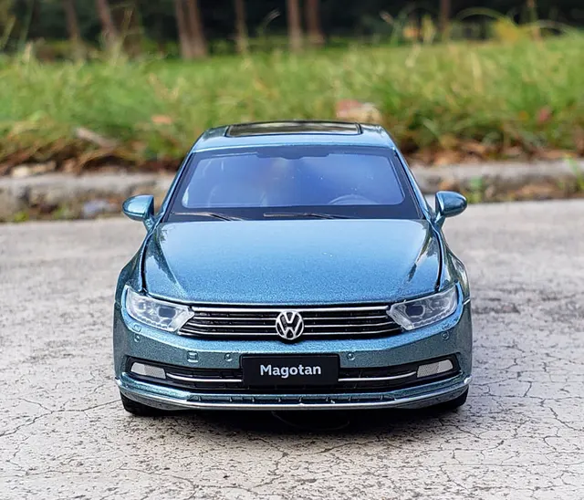 金属ダイキャストモデル車 1/18 VW Magotan 2024 ダイキャストメタル