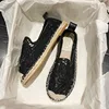 2025 New Elegent Flax Breathable Mesh Canvas Comfortable Women Elegent Weave Embroidery Pattern Shoes 2