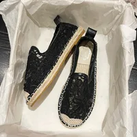 2025 New Elegent Flax Breathable Mesh Canvas Comfortable Women Elegent Weave Embroidery Pattern Shoes 2