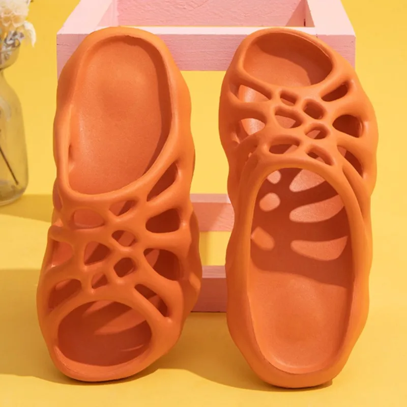 

2023 Womens Thick Platform Slippers Ladies Summer Breathable Couple Slippers Outdoor Beach Hole Shoes Lightweight Slippers