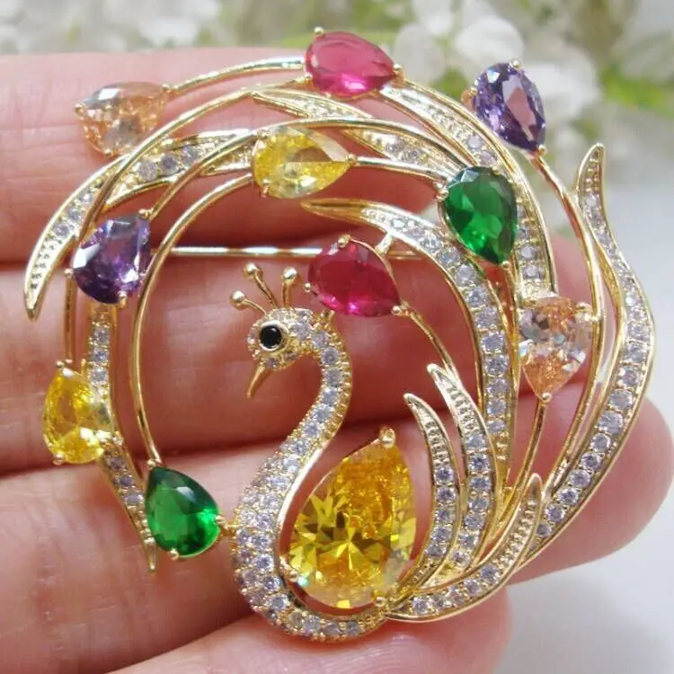 

Gold Tone Woman's Multi-color Zircon Crystal Peacock Bird Brooch Pin Jewelry