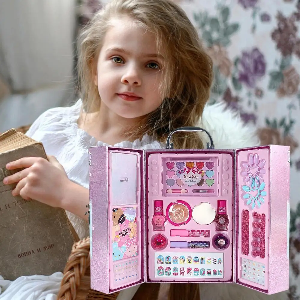 The Power of Barbie Dolls: Inspiring Imagination, Creativity插图