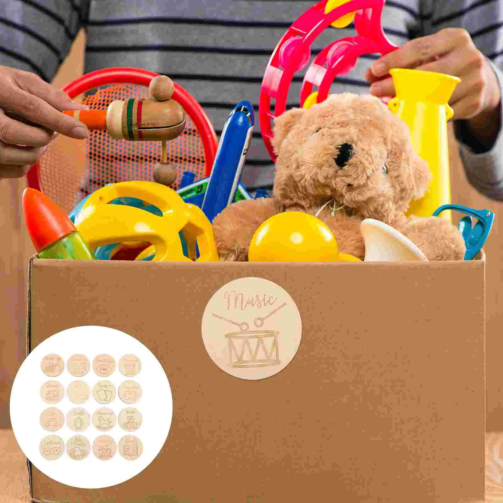 

16 Pcs Kinderfeet Wooden Tags Clothing Mats Preschool for Home Decor Circle Ornament Discs Toys Organization