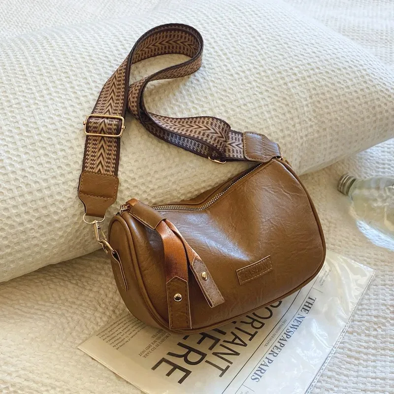 Wide Strap Shoulder Bags for Women's Daily Used Vintage Pu Leather Crossbody Bags for Commuting Ladies Designer Handbags Gift