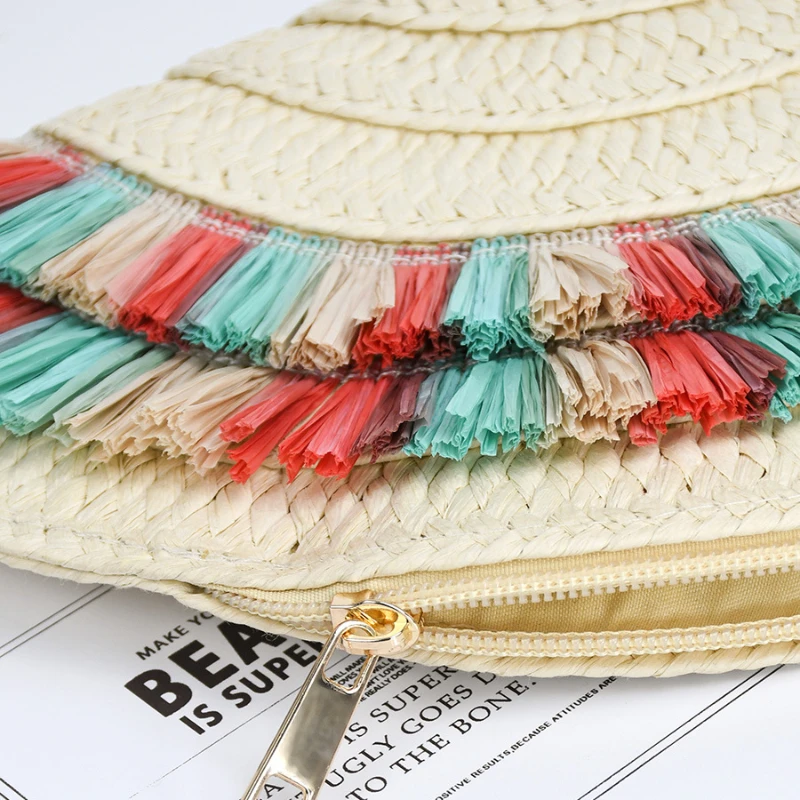 Fashion Women Tassel Purse and Handbag Casual Travel Envelope Bag Rattan Straw Wrist Bags Women Summer Beach Bag