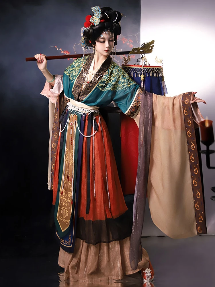 

Реставрация вышивки женской сказочной картины Hanfu в традиционном китайском стиле шелковая дебюрация Высший сорт