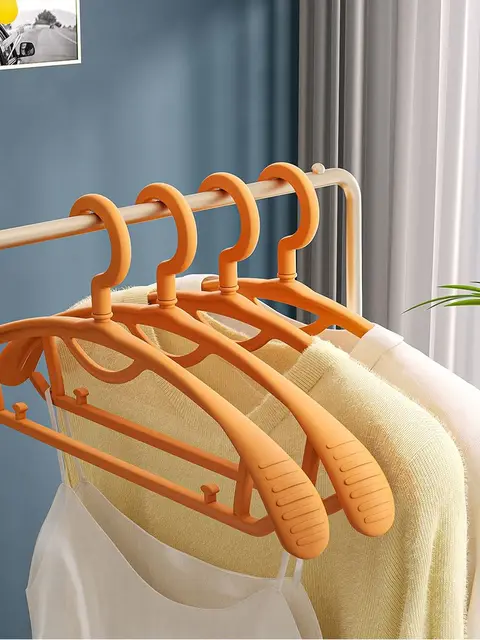 Say Goodbye to Clutter with the 5PCS Non-Slip Hanger Closet Organizer!