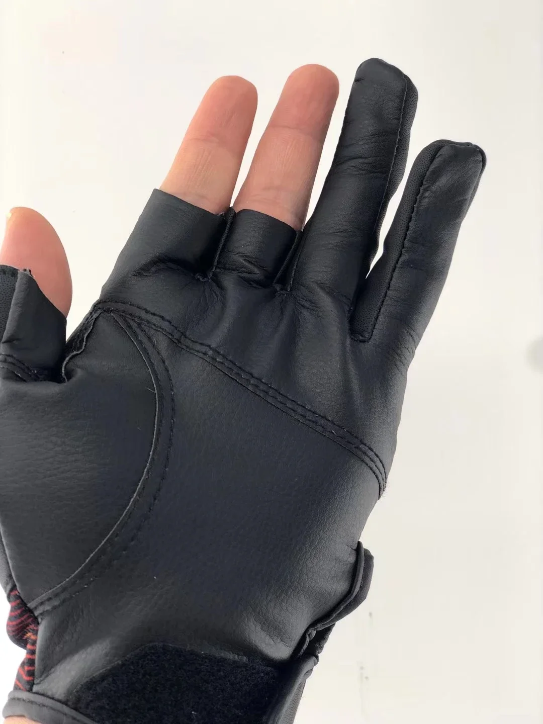 Summer Soft Genuine Leather Fishing Gloves for Men Fire Blood Thin Breathable 3 Finger Cut Fishing Mittens GL-141T