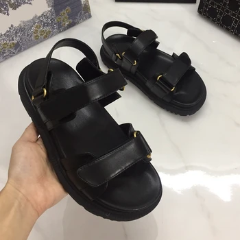 2026 Spring/Summer New Women's Thick Bottom Sandals, Casual and Versatile Height Increasing Slippers 35-42 1
