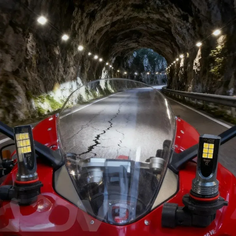 2PCS H11 LED Headlight Bulbs Super Bright 6000K White H11/H8 LED Fog Light Bulbs for Car and Motorcycle Headlight Conversion