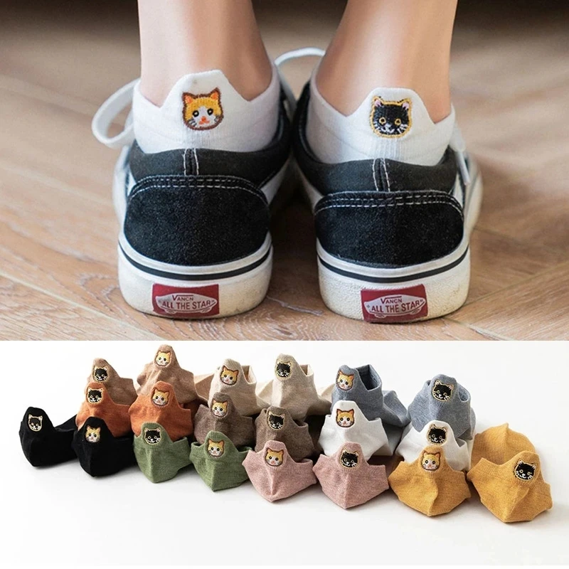 Kawaii Women's Ankle Socks - Cute Cartoon Embroidery with Cat Paws & Claws Design (10 Pairs)