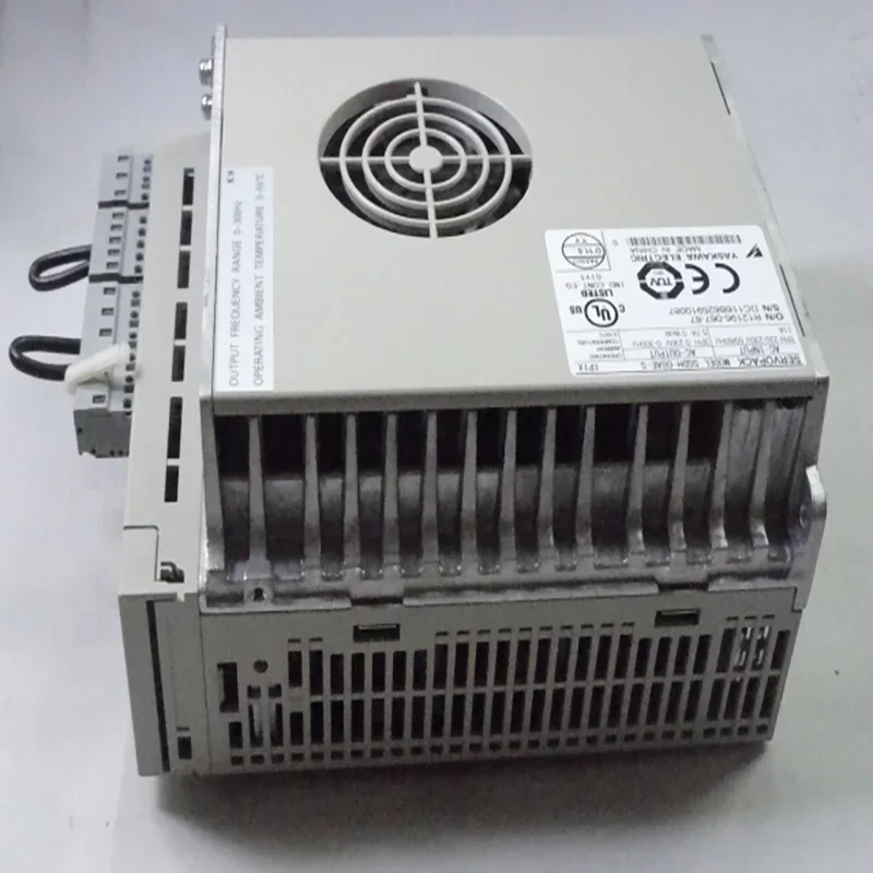 

Electronic components ac servo and driver SGDV-200A01A002000