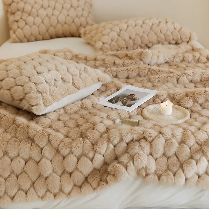Decorative Extra Soft Faux Rabbit Hair Blanket Luxury Soft Fuzzy Lightweight Long Hair Plush Shaggy Blanket for Couch Sofa Bed