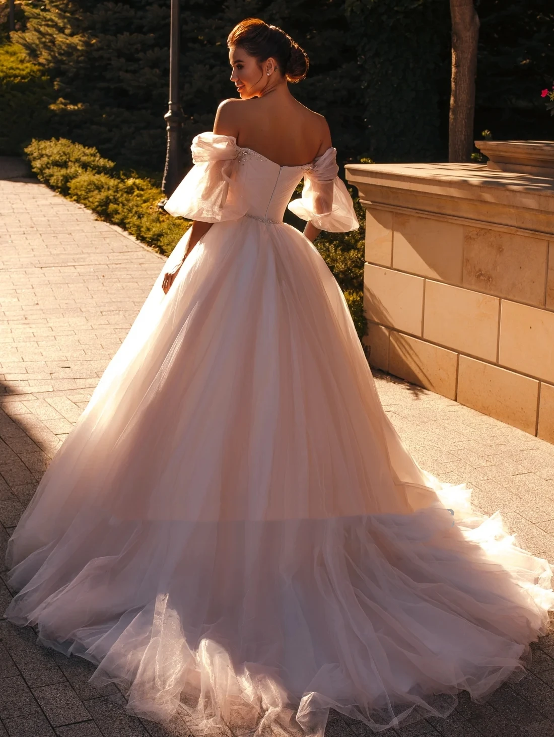 A Maggie Sottero Gown for a 1940's and 1950's Hollywood Glamour Inspired  Wedding | Love My Dress®, UK Wedding Blog, Podcast, Directory & Shop