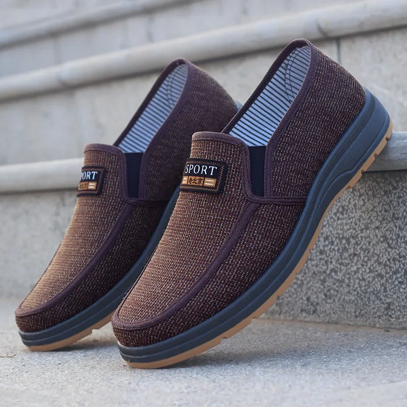 Hot selling men's sports shoes for spring and summer 2024, casual old Beijing walking shoes, breathable men's cloth shoes
