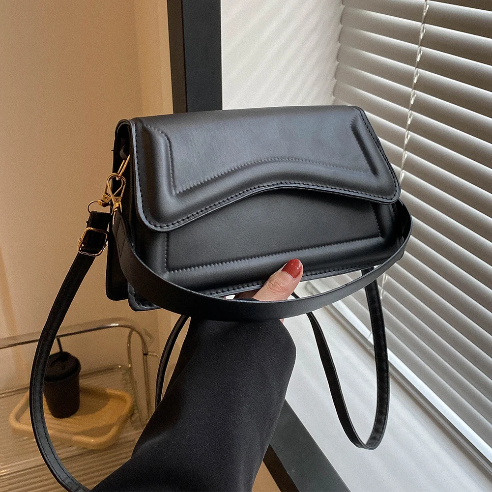 

Модные женские сумки через плечо с клапаном, однотонные дамские тоуты из искусственной кожи, простые Роскошные Дизайнерские мессенджеры