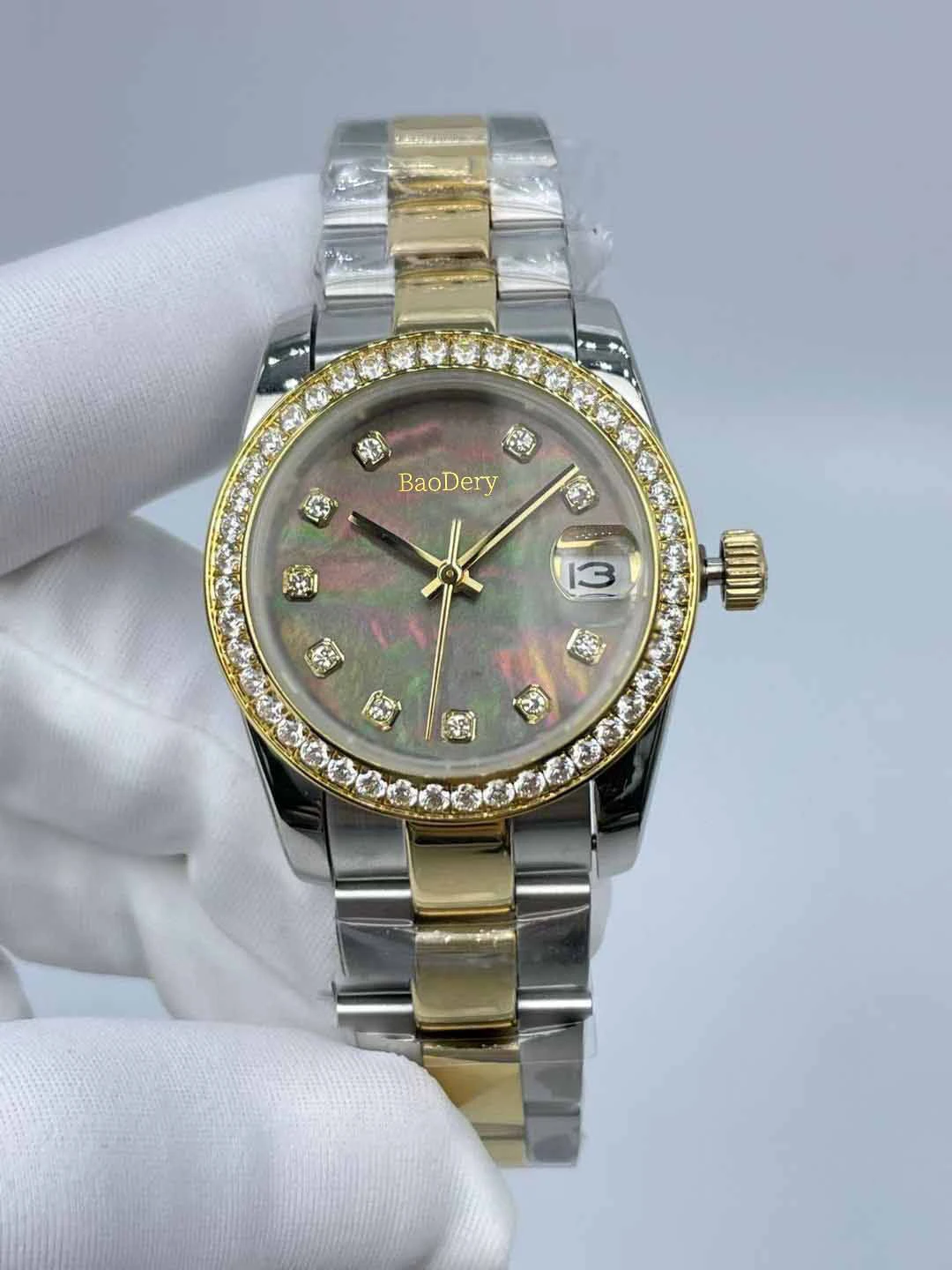 31mmWaterproof Function Watch for Women - Toothed Bezel with Diamond Scale