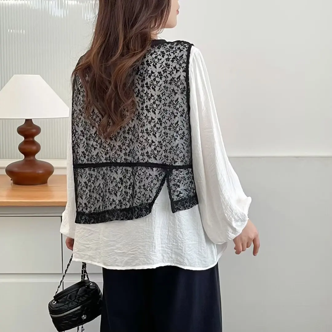 Fashion Plus Size Women's Blouses Autumn New Style Lace Patchwork Long Sleeve Shirt 1049