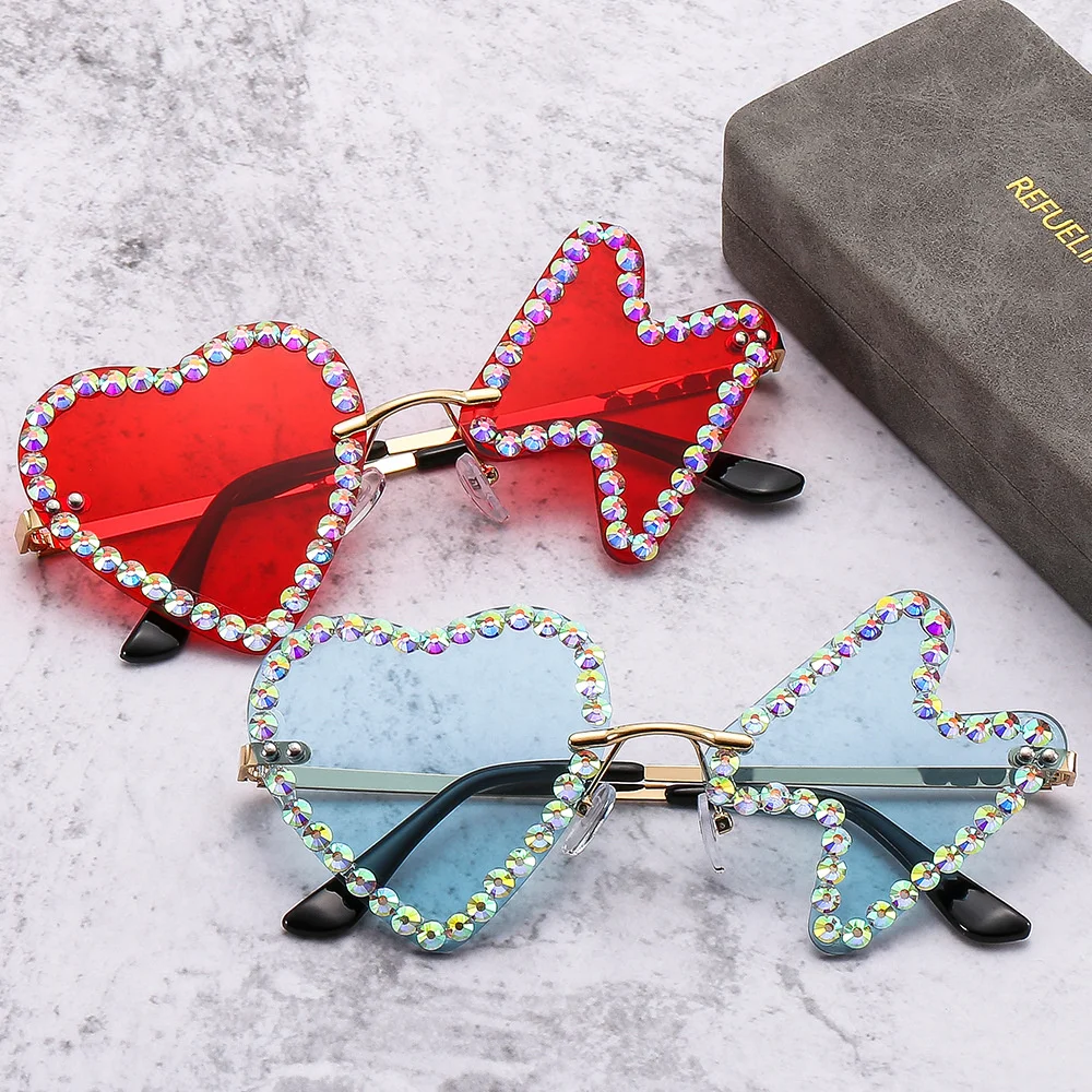 Pearl Frame Lightning Shaped Sunglasses Women Fashion Wing Fashion